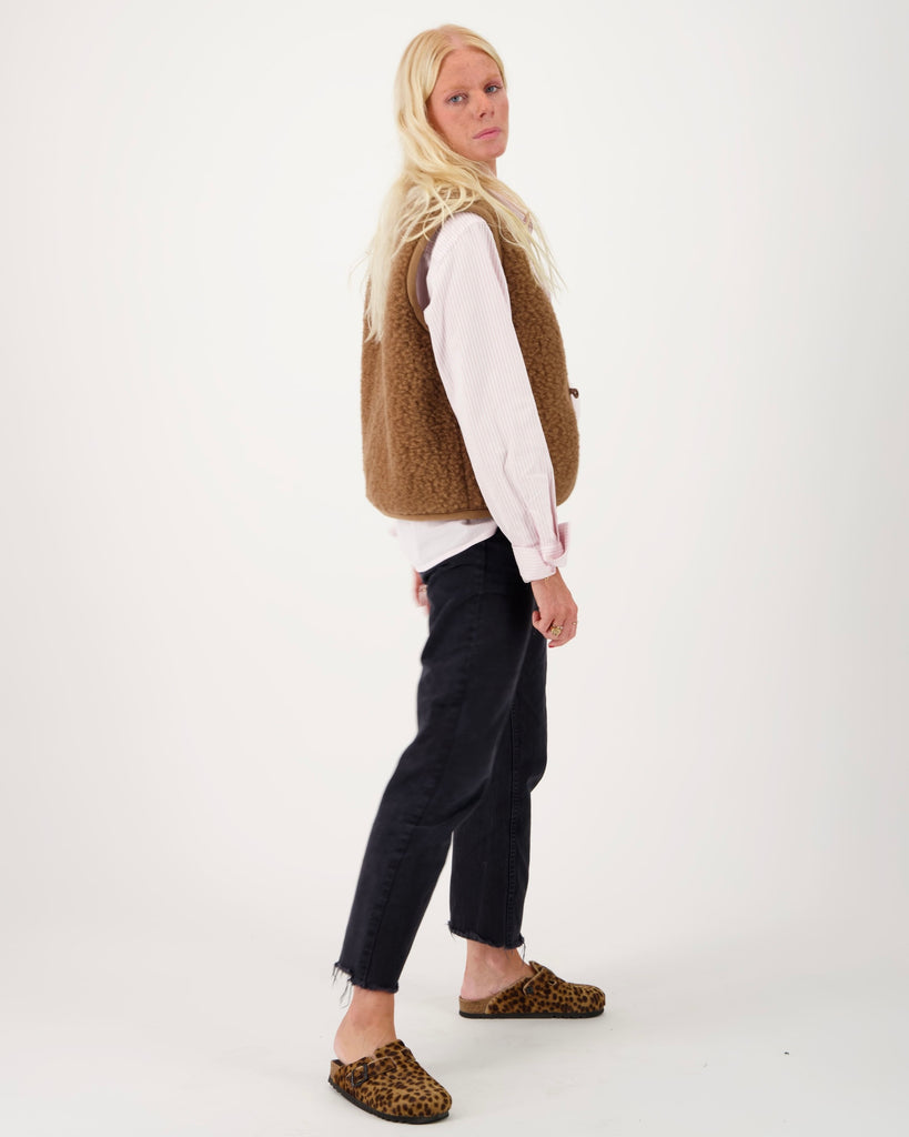 Gilet-sans-manche-mouton-femme-camel-face