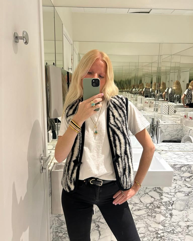 Gilet_sans_manche_mouton_femme_zebra